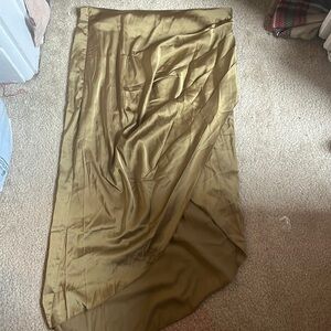 Olive/chartreuse slit and semi-ruched skirt size US L.
